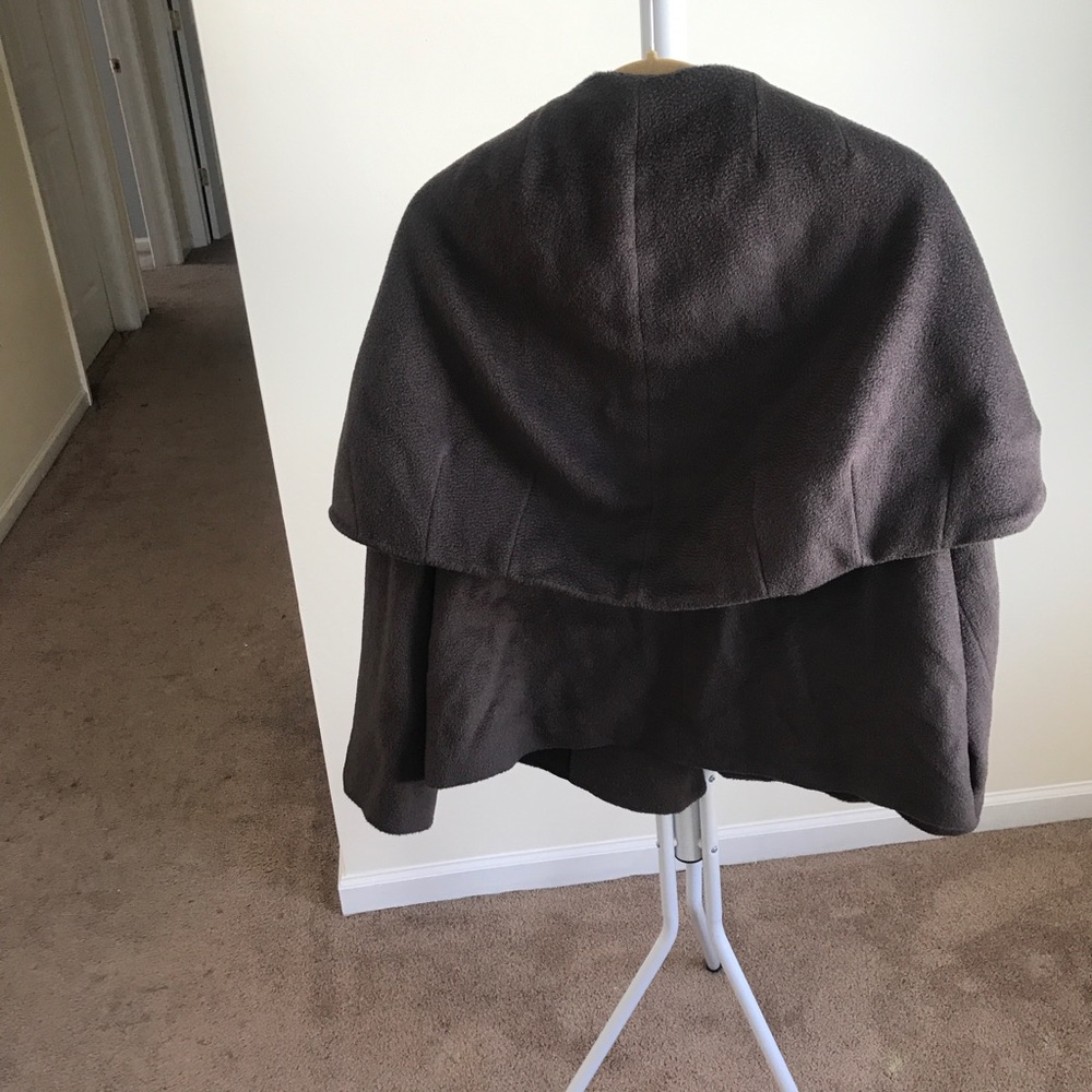 Coat - Picture 3 of 8